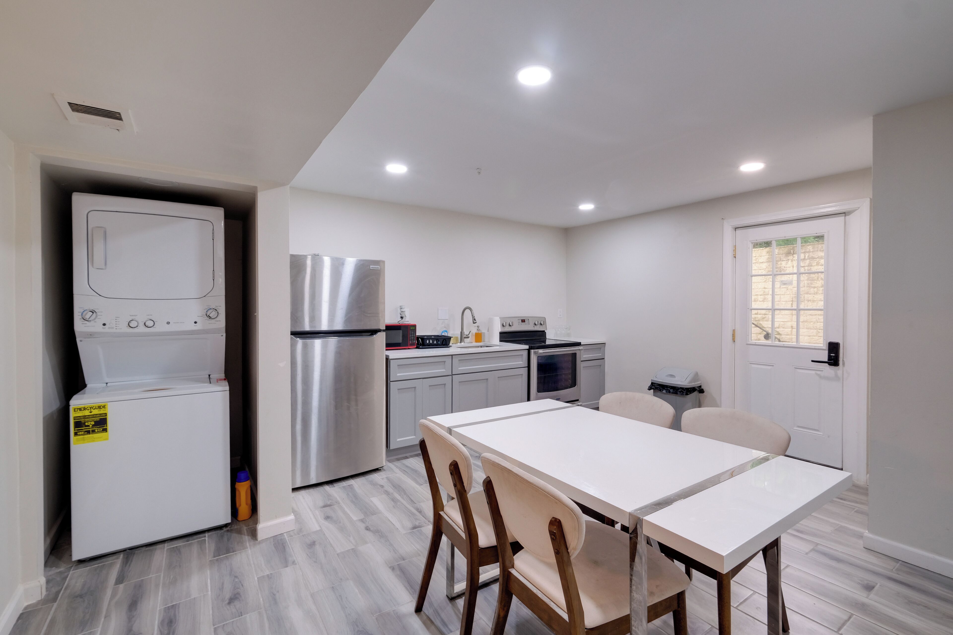 Apartment (1 Bedroom) | Interior