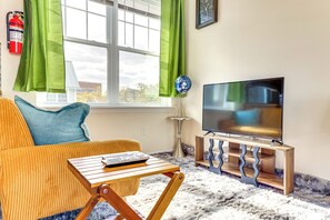 Interior - Quiet Newark Apt Near Colleges, Arenas & Hospitals (Newark)