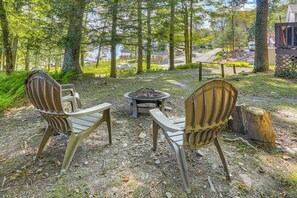 House (2 Bedrooms) | Interior - Boat, Hike & Fish: Rustic Greenwood Retreat (Greentown)