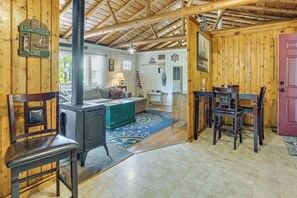 Casa (2 Bedrooms) | Interior