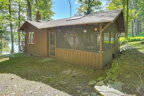 House (2 Bedrooms) | Interior - Boat, Hike & Fish: Rustic Greenwood Retreat (Greentown)