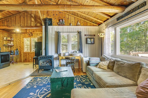 Boat, Hike & Fish: Rustic Greenwood Retreat