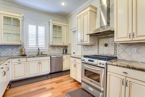 House (4 Bedrooms) | Interior - Extended-stay Oasis! Prime St Pete Home w/ Office (St. Petersburg)