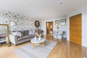 Imagen sin descripción, 3 de 25, botón