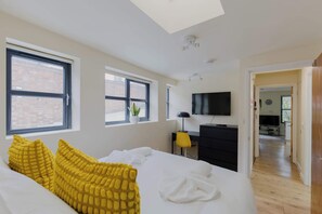 1 makuuhuone, silitysrauta/-lauta, internet, vuodevaatteet