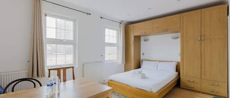 1 bedroom, iron/ironing board, internet, bed sheets