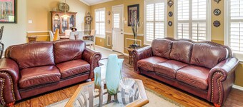 Family Home Near I-80 in Suburban Dallas Sidekick