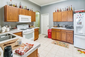 House (3 Bedrooms) | Interior - Family Home Near I-80 in Suburban Dallas Sidekick (Forney)