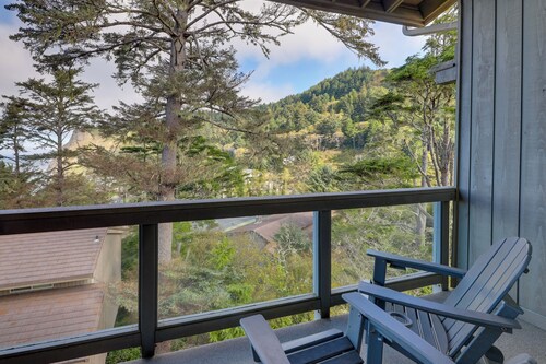 Steps to Otter Crest Beach: Studio w/ Resort Perks