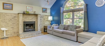 Hike, Ski & Explore: Otisville Retreat w/ Yard!