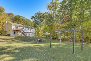 House (4 Bedrooms) | Interior - Hike, Ski & Explore: Otisville Retreat w/ Yard! (Otisville)