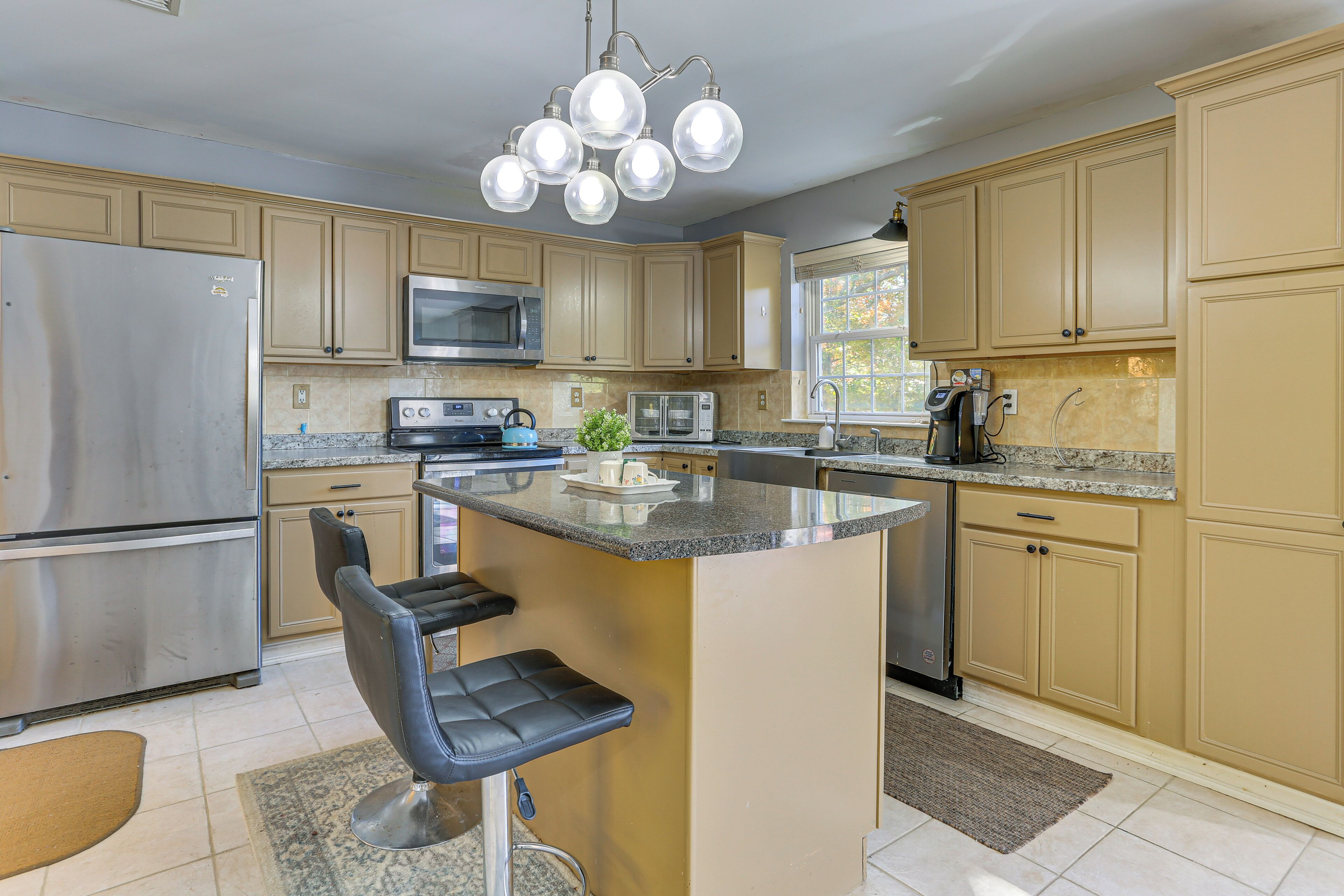 House (4 Bedrooms) | Interior