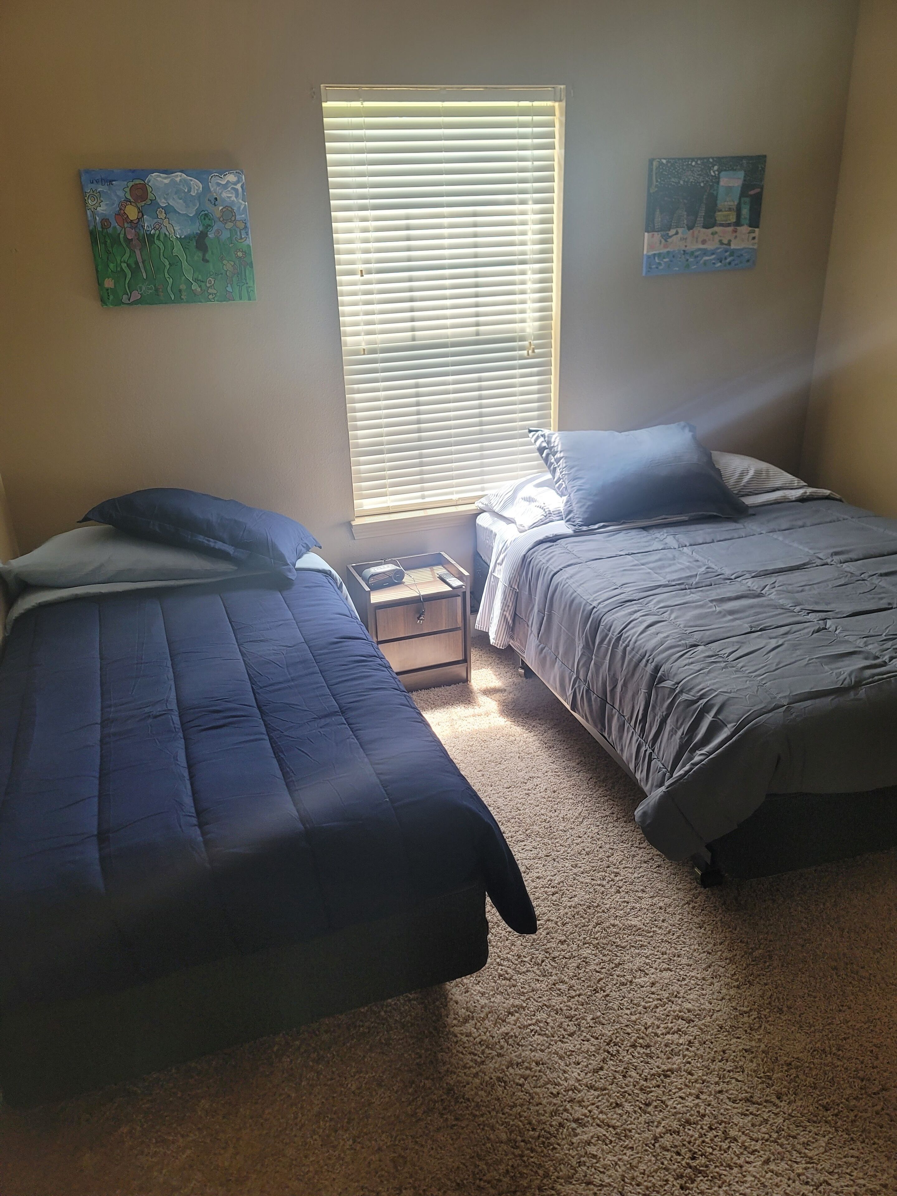 3 bedrooms, desk, iron/ironing board, free WiFi