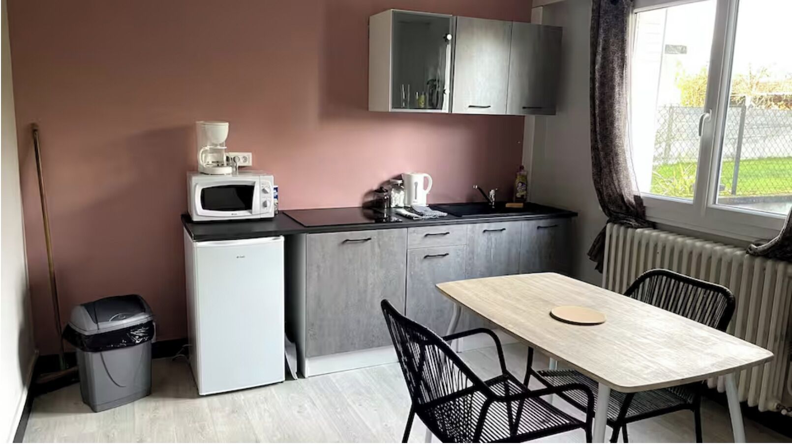 Micro-ondes, plaque de cuisson