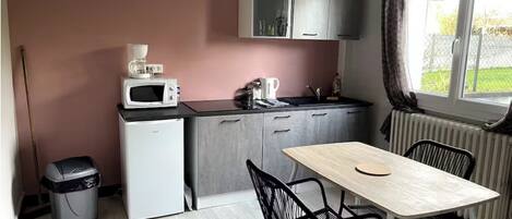 Micro-ondes, plaque de cuisson