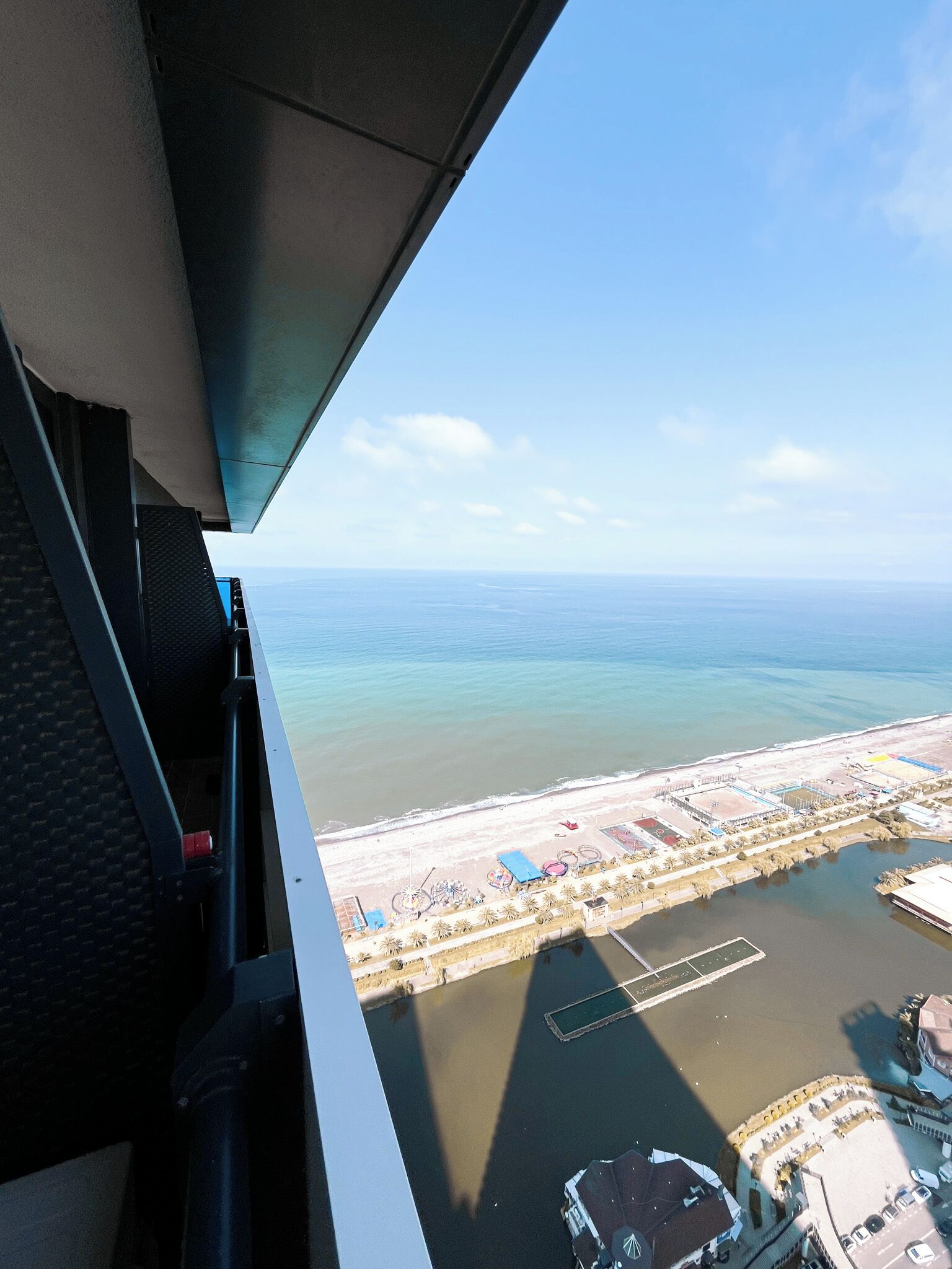 Minibar, laptop workspace, blackout curtains, free WiFi