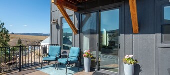 Family-friendly Philipsburg retreat w/ mountain views, tranquil fireplaces & ski nearby