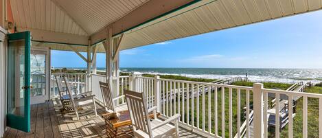 Legasea-Upper Level Deck