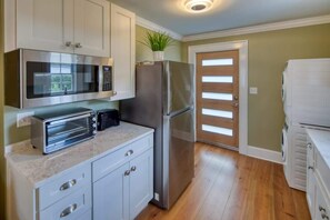 Fridge, microwave, coffee/tea maker, toaster