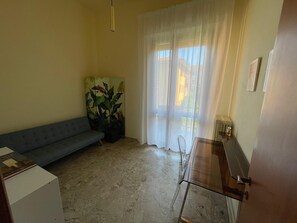 TV - DA VINCI Residence - Between the Racetrack and the Historic Center (Imola)