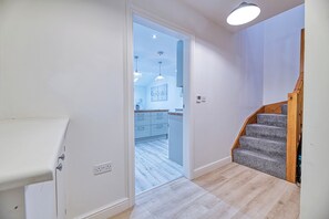 Interior detail - One Bed in Guilden Sutton by Guestz (Guilden Sutton)