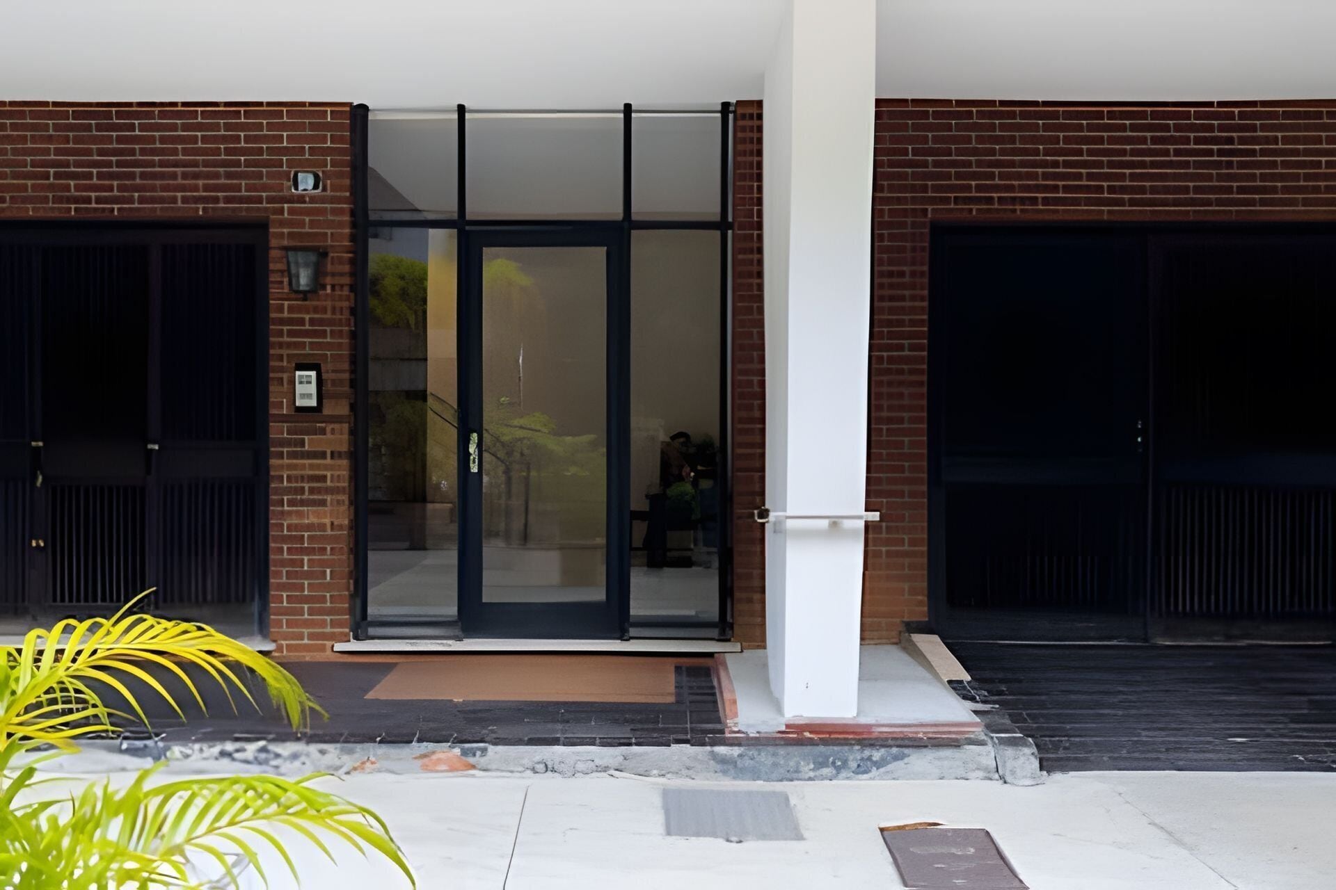 Basic Apartment | Exterior detail