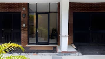 Apartamento básico | Detalhe da fachada