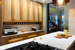 Departamento básico | Restaurantes