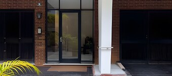 Ipanema | Duplex no melhor local do bairro, a pouco metros da Praia - por Casapē Rio