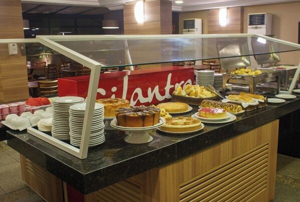 تناول الطعام