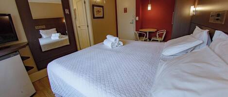 1 室のベッドルーム、WiFi (無料)、ベッドシーツ