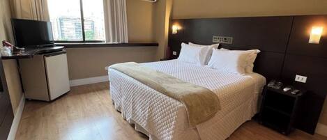 3 عدّة غرف نوم وواي فاي مجانًا وملاءات أسرّة