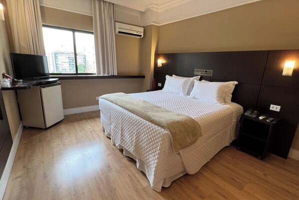 3 عدّة غرف نوم وواي فاي مجانًا وملاءات أسرّة