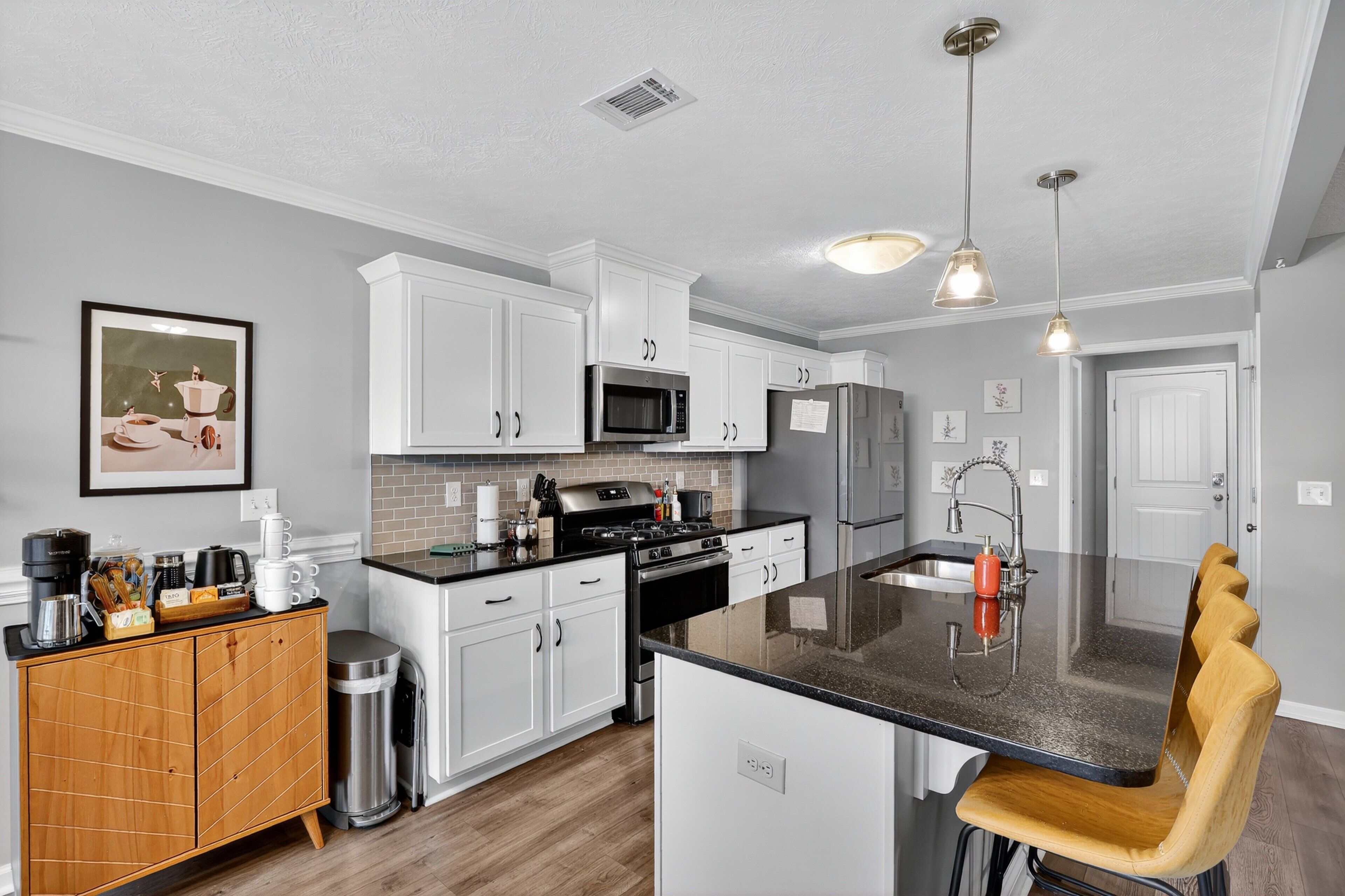 Casa, 3 habitaciones | Cocina privada | Refrigerador, horno, cafetera y tetera y tostadora 