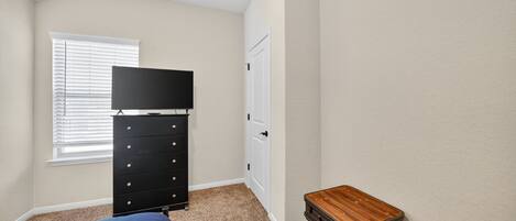 Duplex, 3 Bedrooms | 3 bedrooms, laptop workspace, iron/ironing board, free WiFi