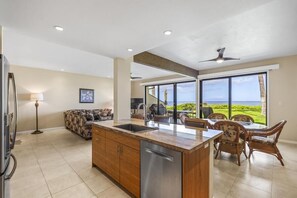 Condo, 2 Bedrooms | Interior