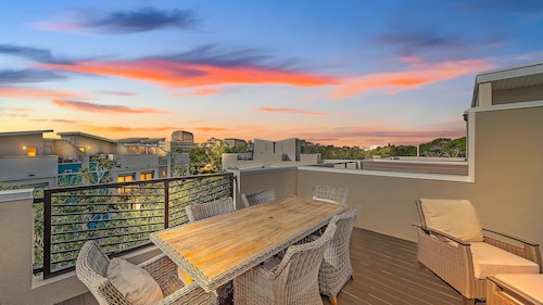 Coastal Moderne 2 Bedroom Townhouse