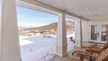 House, 3 Bedrooms | Terrace/patio