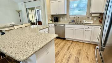 Microwave, oven, stovetop, dishwasher