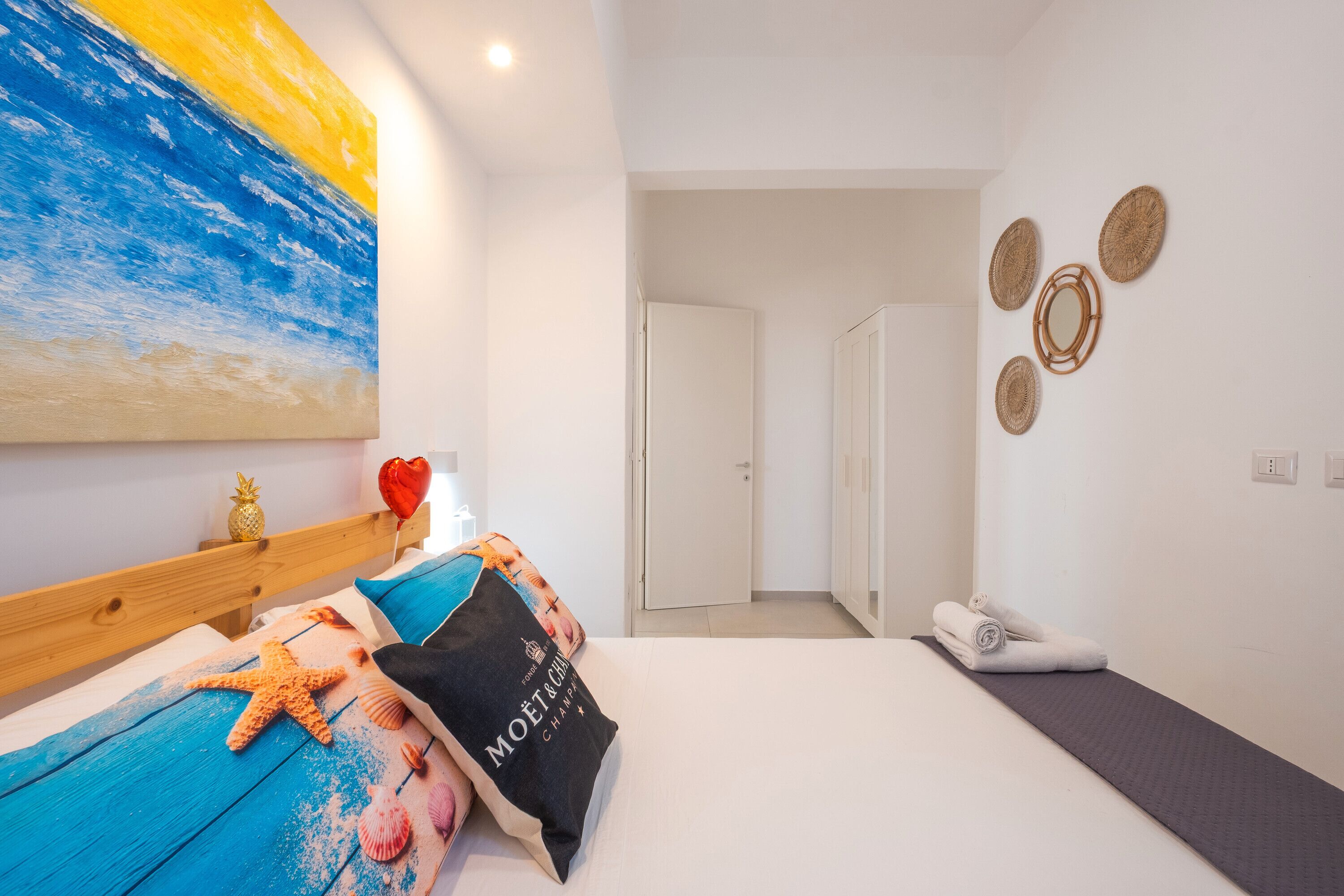 2 bedrooms, WiFi, bed sheets