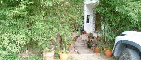 Mặt tiền nơi lưu trú