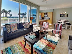 Smart TV - Diamond Beach #214 | Ocean Views, Resort Pool (Galveston)