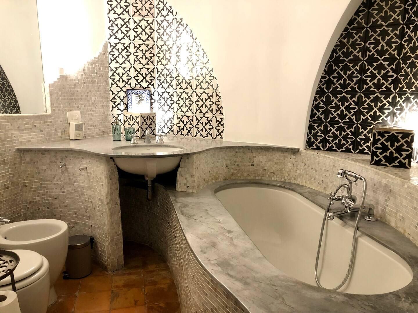 Dusche, Haartrockner, Bidet, Handtücher