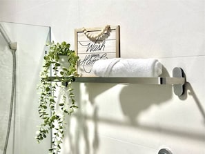 LĂ€genhet - 3 sovrum - balkong - utsikt mot poolen | Badrum | Toalettpapper