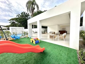 Apartment, 3 Schlafzimmer, Balkon, Poolblick | Kinderbereich