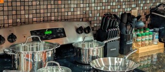 Cozy 2BR Ranch | King | Near Intel & Meta