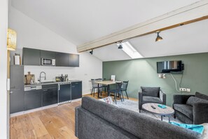 Interior - Suite Gipfelstürmer | Pool & sauna and mountain view (Reit im Winkl)