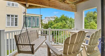 Oceanfront • East Beach • Pool • Balcony • Gated with Elevator