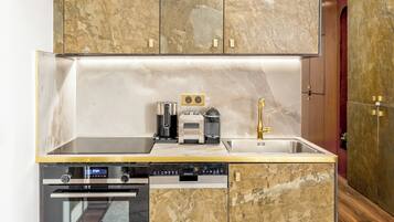 Apartment, Courtyard View | Private kitchen | Fridge, microwave, oven, stovetop