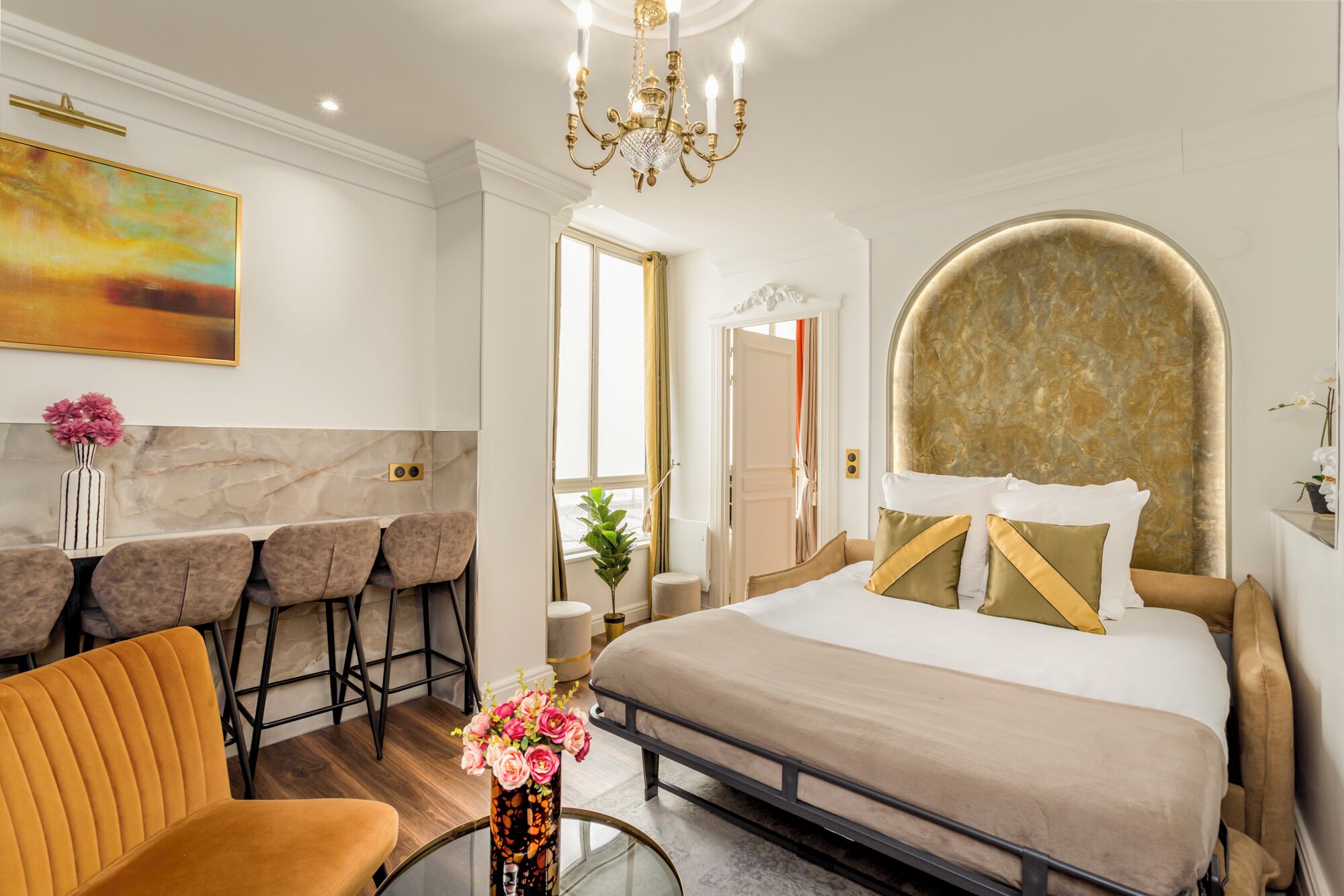 Apartment, Courtyard View | Living area